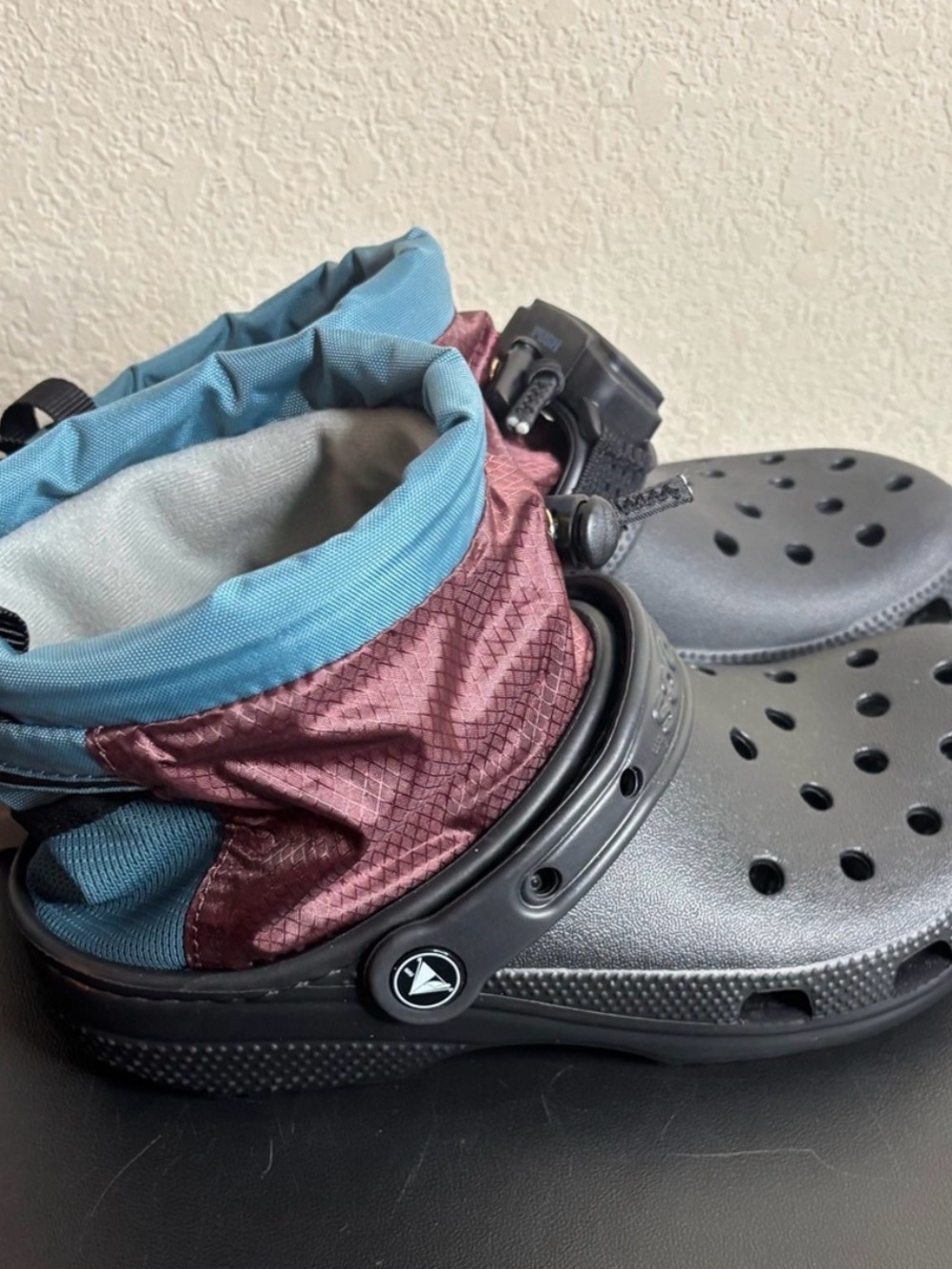 Crocs Nicole McLaughlin x Classic Clog
Size 7 missing Jibbitz charms - Picture 2 of 6